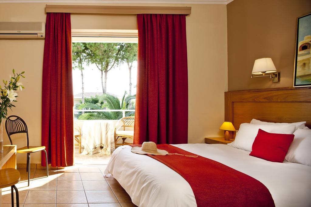 Ionian Sea Hotel & Villas - Aqua Park Kounopetra 객실 사진
